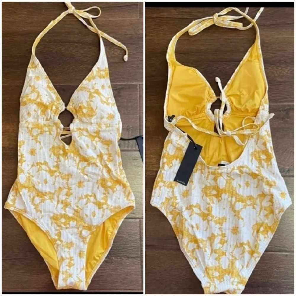 Cikada Women's Yellow White Floral Print Australian swimsuit One-Piece Size 10